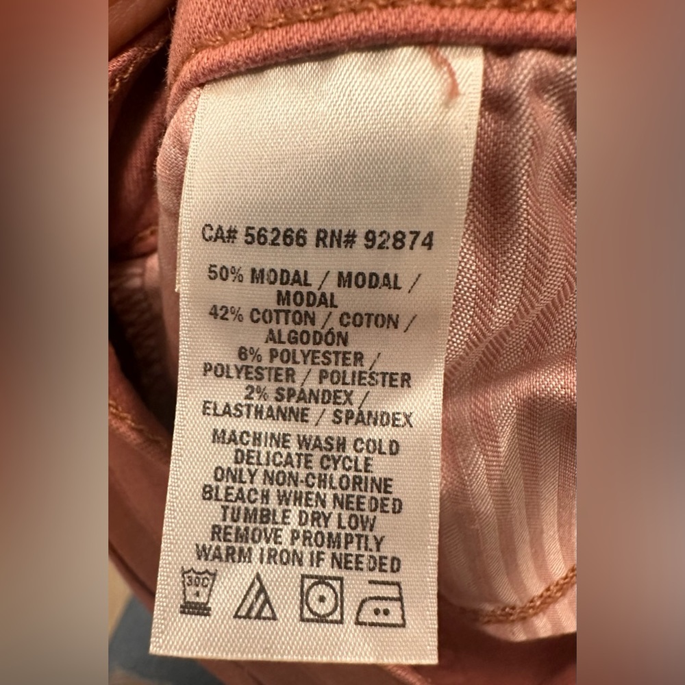 NWOT‼️ Splendid Brand Jeans with Distressed Ankle - Picture 5 of 7